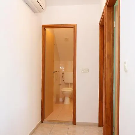 Korcula 4407b * Лумбарда